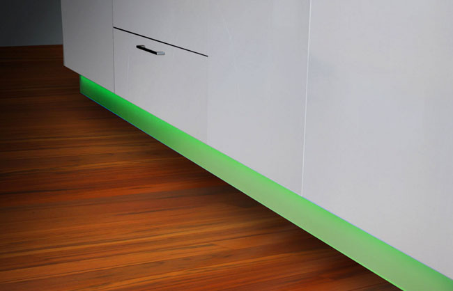 Glass Plinth